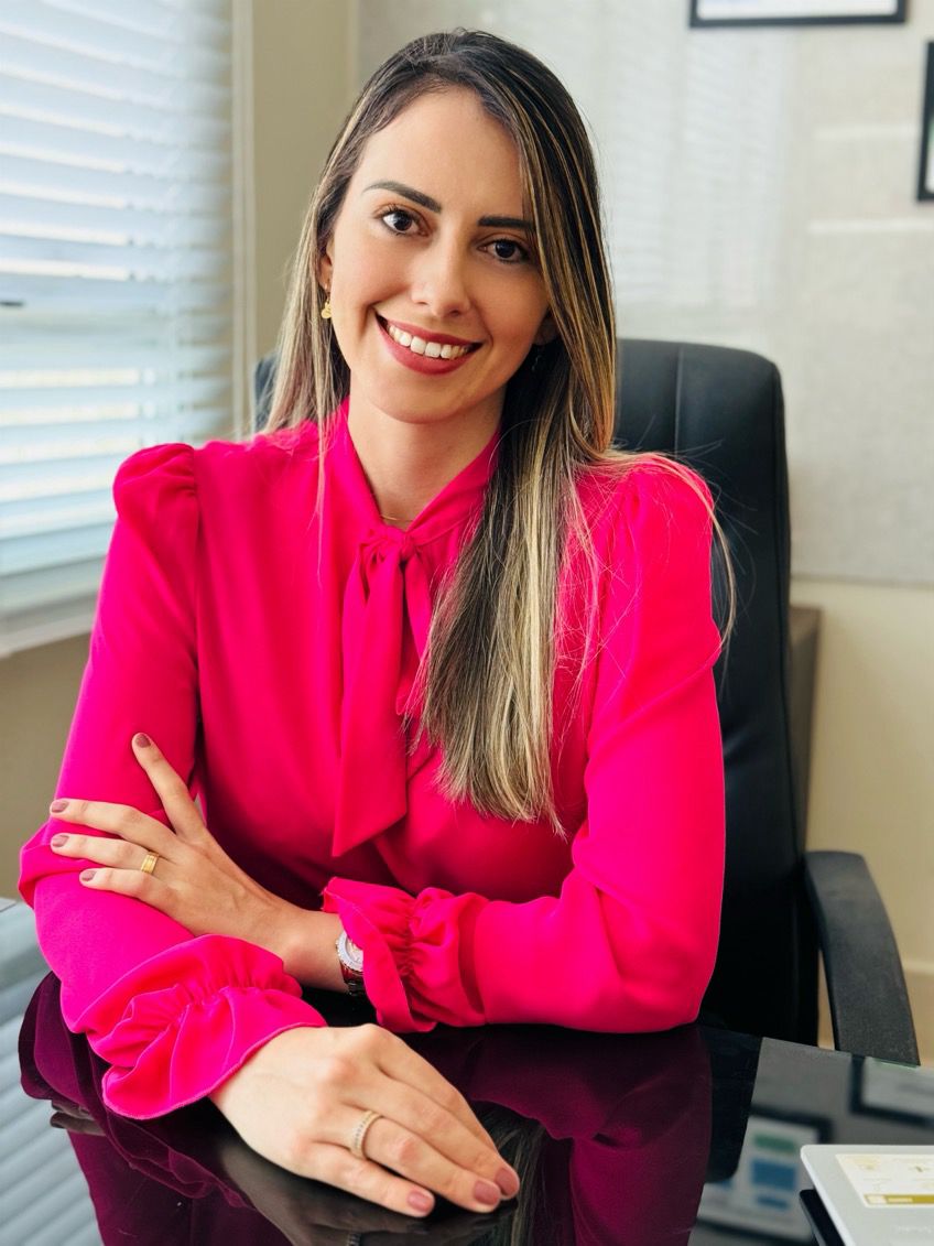 FOTO-DRA-JULIANA.jpg